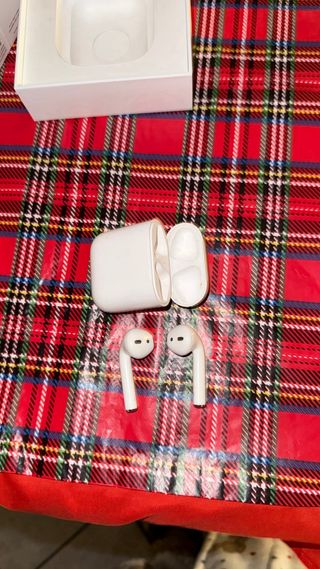 Apple AirPods 2ª Gen