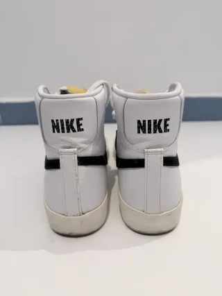 Nike Blazer Mid '77 Zapatillas Blancas