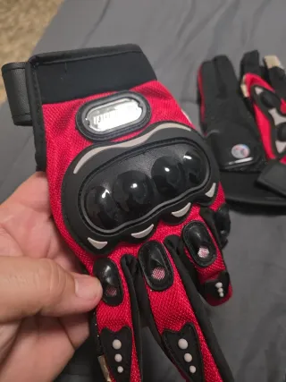 Guantes de Moto Rojos y Negros