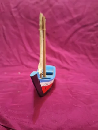 Barca decorativa antigua