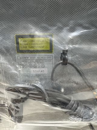 Equipo Hi-Fi Sony con Tocadiscos