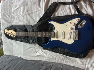 Guitarra Eléctrica en buen estado