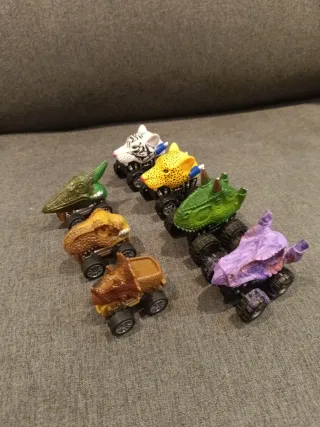 Lote 7 coches animales juguete