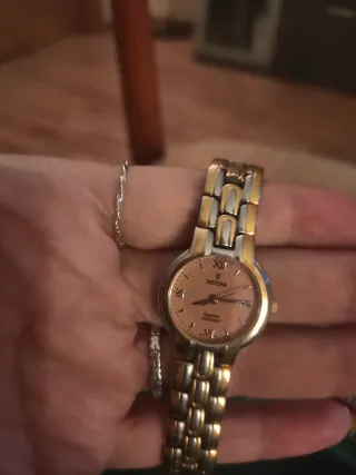 Reloj Festina Dorado y Plateado