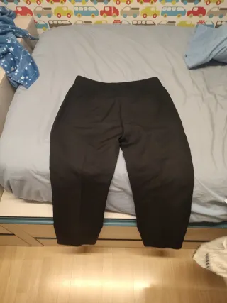 Pantalón de pinzas negro