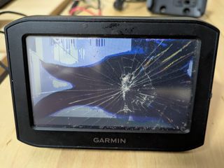 GPS Garmin Zumo 346 (Piezas/Reparar) y accesorios