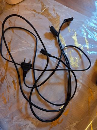 PS5 Slim 1TB + 4 Juegos + 2 Mandos