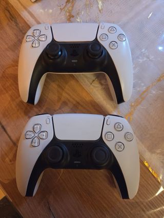 PS5 Slim 1TB + 4 Juegos + 2 Mandos