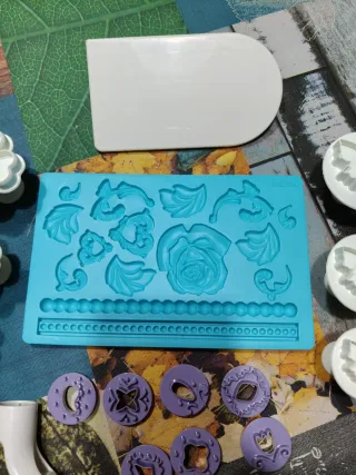 Set decorazioni pasta zucchero fiori farfalle