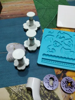 Set decorazioni pasta zucchero fiori farfalle