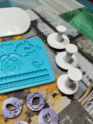 Set decorazioni pasta zucchero fiori farfalle