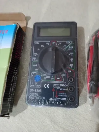 DT-830B Multimetro Digitale