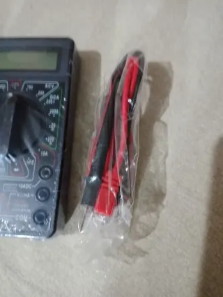 DT-830B Multimetro Digitale