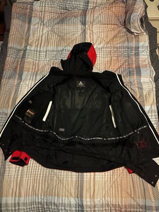 Giacca a vento Vaude Event rossa