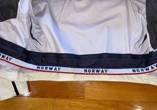 Chaqueta de 800€ Helly Hansen 3 en 1 Talla M nueva