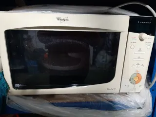 Microondas Whirlpool Talent Grill Crisp 26L