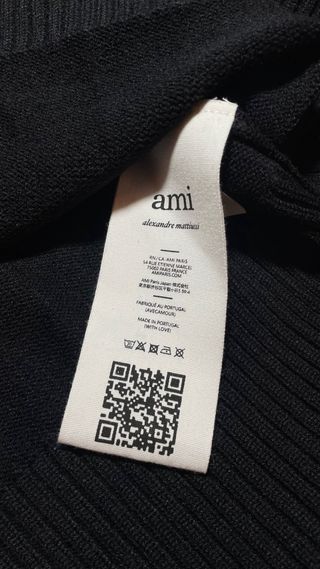 Jersey AMI Paris Negro Corazón Rojo