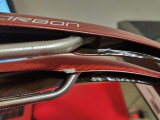 Sillín Selle SMP Carbon Rojo