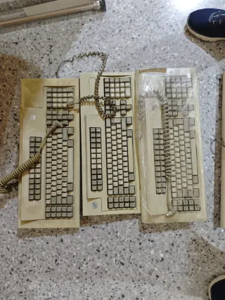 Quedan 4! lote Teclados IBM Model M 80s/90s