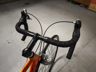 Bici carretera Orbea Euskaltel Naranja