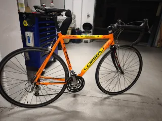 Bici carretera Orbea Euskaltel Naranja
