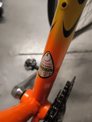 Bici carretera Orbea Euskaltel Naranja