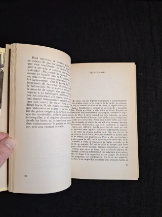 Giorgio Manganelli. Centuria