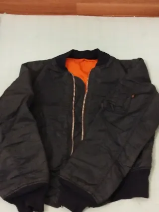 Chaqueta Alpha Industries Negra Naranja