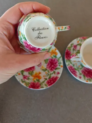 Set 2 tazzine caffè con piattini floreali