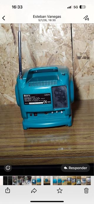 Televisor antiguo verde con radio AM/FM