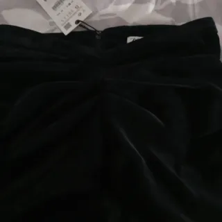 Falda Zara Terciopelo Negra Talla S