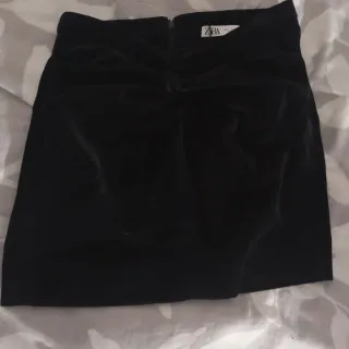 Falda Zara Terciopelo Negra Talla S