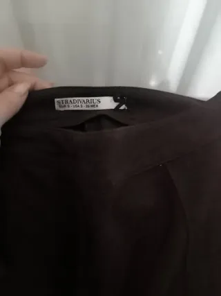 Pantalón Stradivarius Burdeos