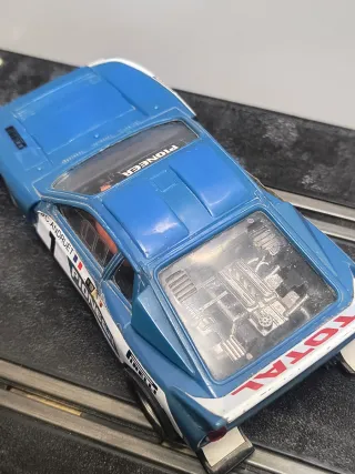 Scalextric Lancia Rally 037 Azul