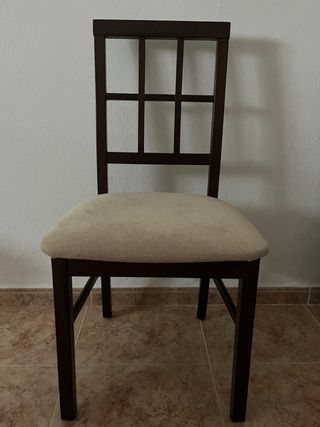 Mesa de comedor y sillas