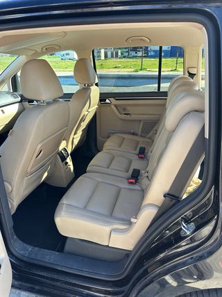 Volkswagen Touran 2012