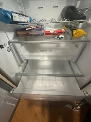 Nevera Whirlpool plateada