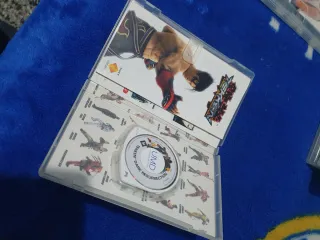 Lote de videojuegos físicos 2  ps4 4 psp