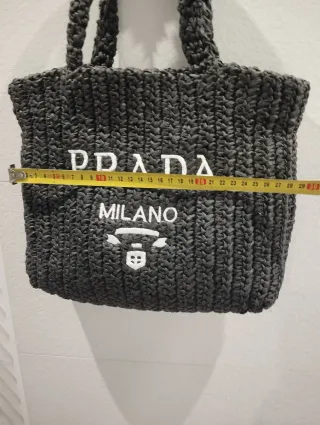 Bolso de rafia negro  local
