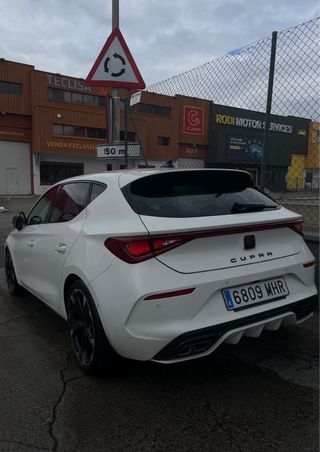 CUPRA Leon 2023