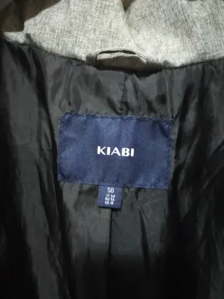 Giacca imbottita grigia con cappuccio