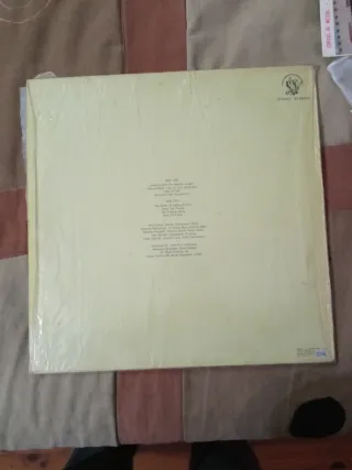 Genesis Selling England by the Pound Vinilo