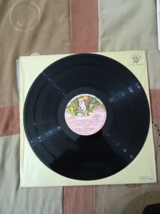 Genesis Selling England by the Pound Vinilo