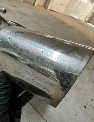 Escape HKS Mitsubishi Evo X