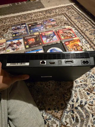 Playstation 3 Slim + 15 Giochi PS3