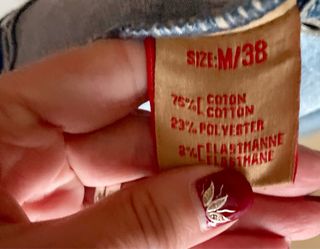 Cazadora vaquera Zack-Tee bordada con perlas