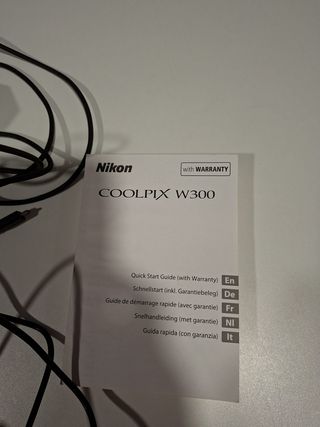 Cámara Nikon Coolpix W300 Negra
