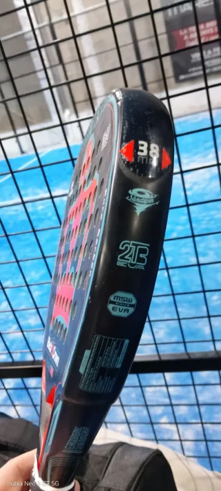 Pala de pádel Black Crown Special 16K