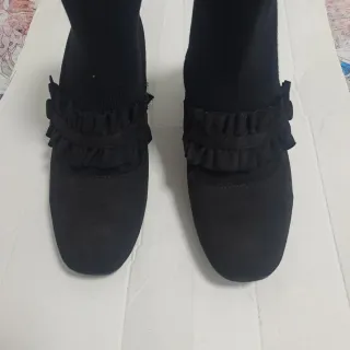 Stivaletti donna n.38 neri con volant