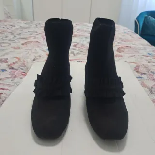 Stivaletti donna n.38 neri con volant